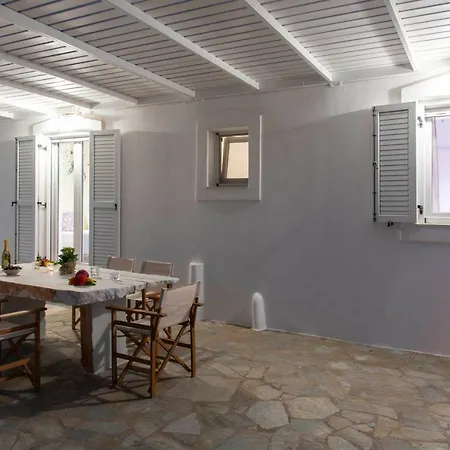 Ferienhaus Tonia Parasporos